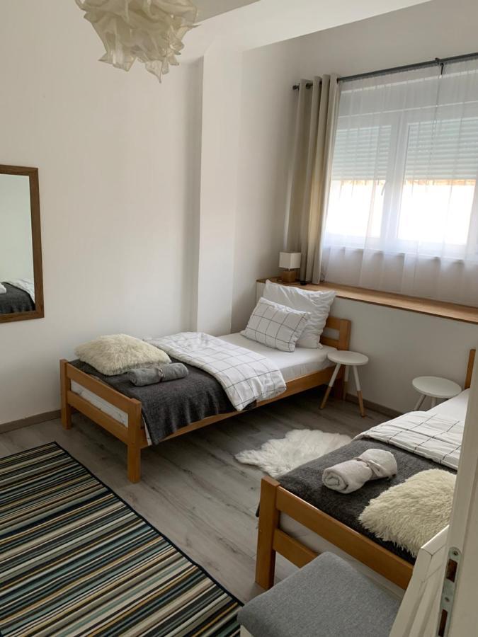 Appartamento Jumi Belgrado Esterno foto